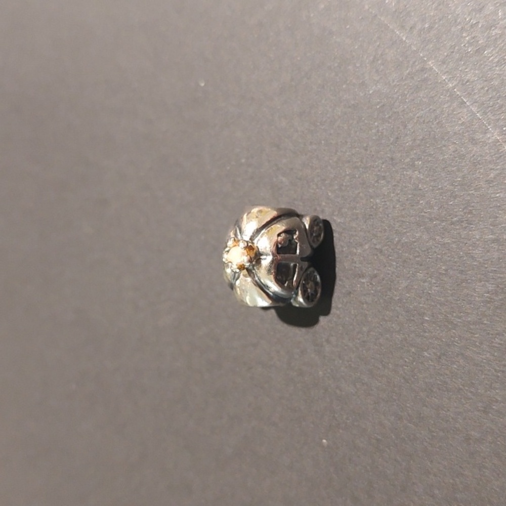 Pandora Royal Pearl Carriage